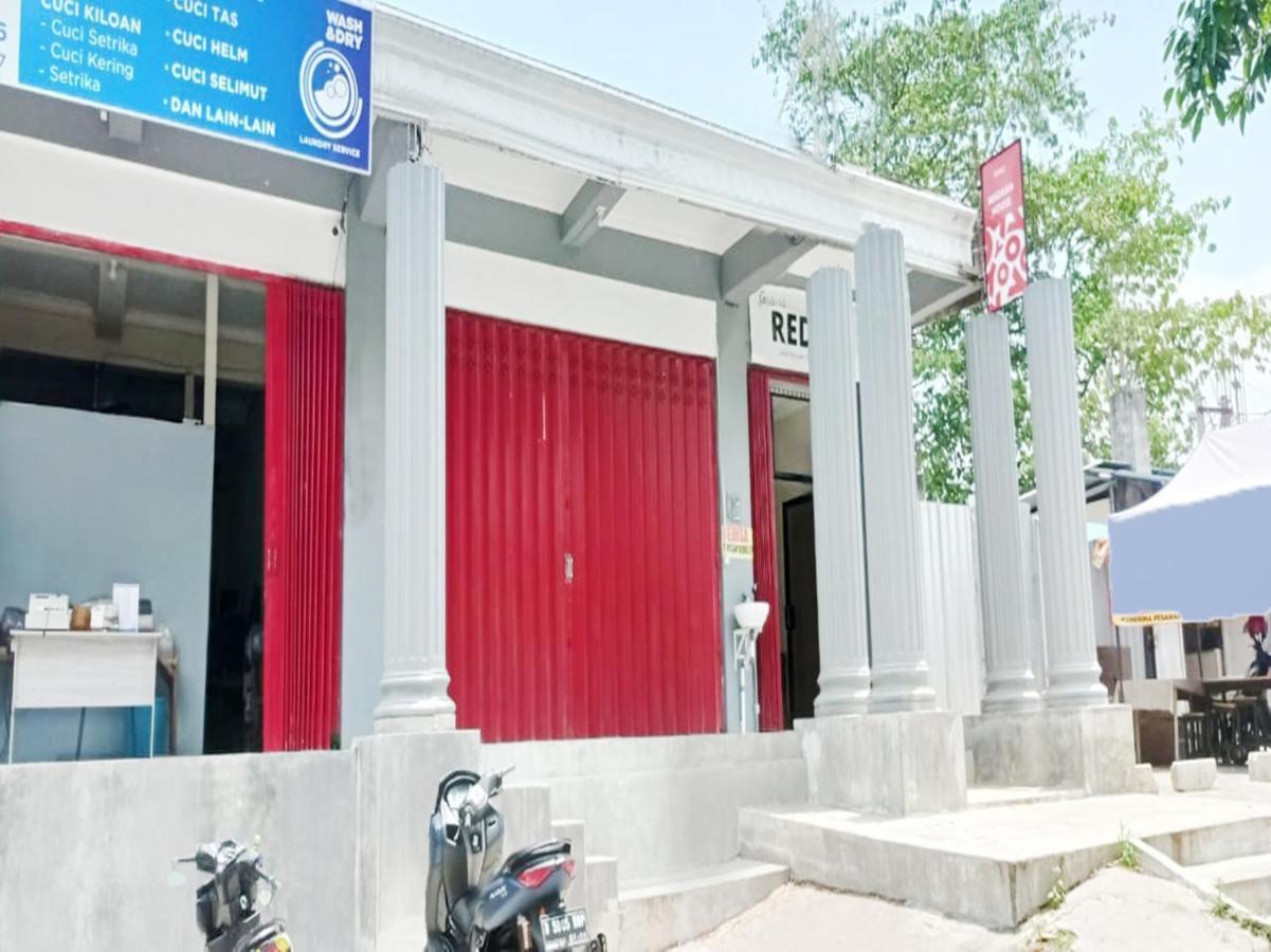 Reddoorz Near Universitas Merdeka Malang 2 Ngoại thất bức ảnh